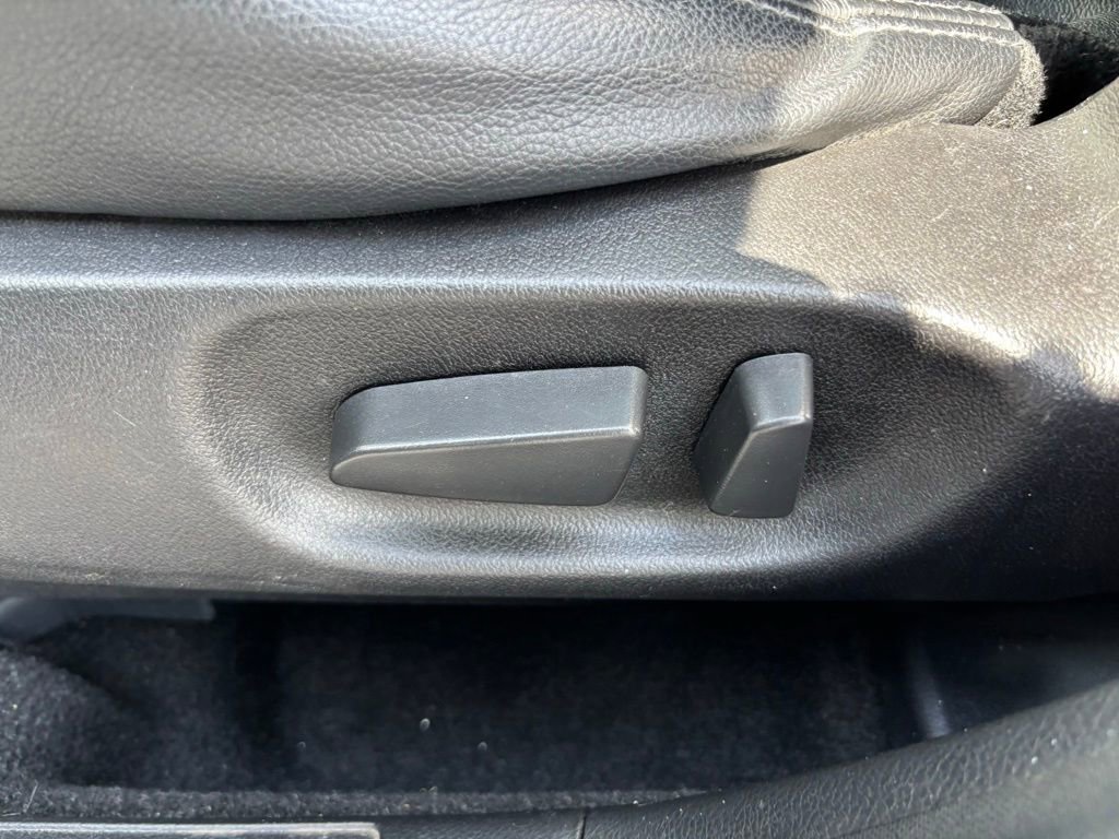 Used 2012 MAZDA MAZDA3 i Grand Touring image 15