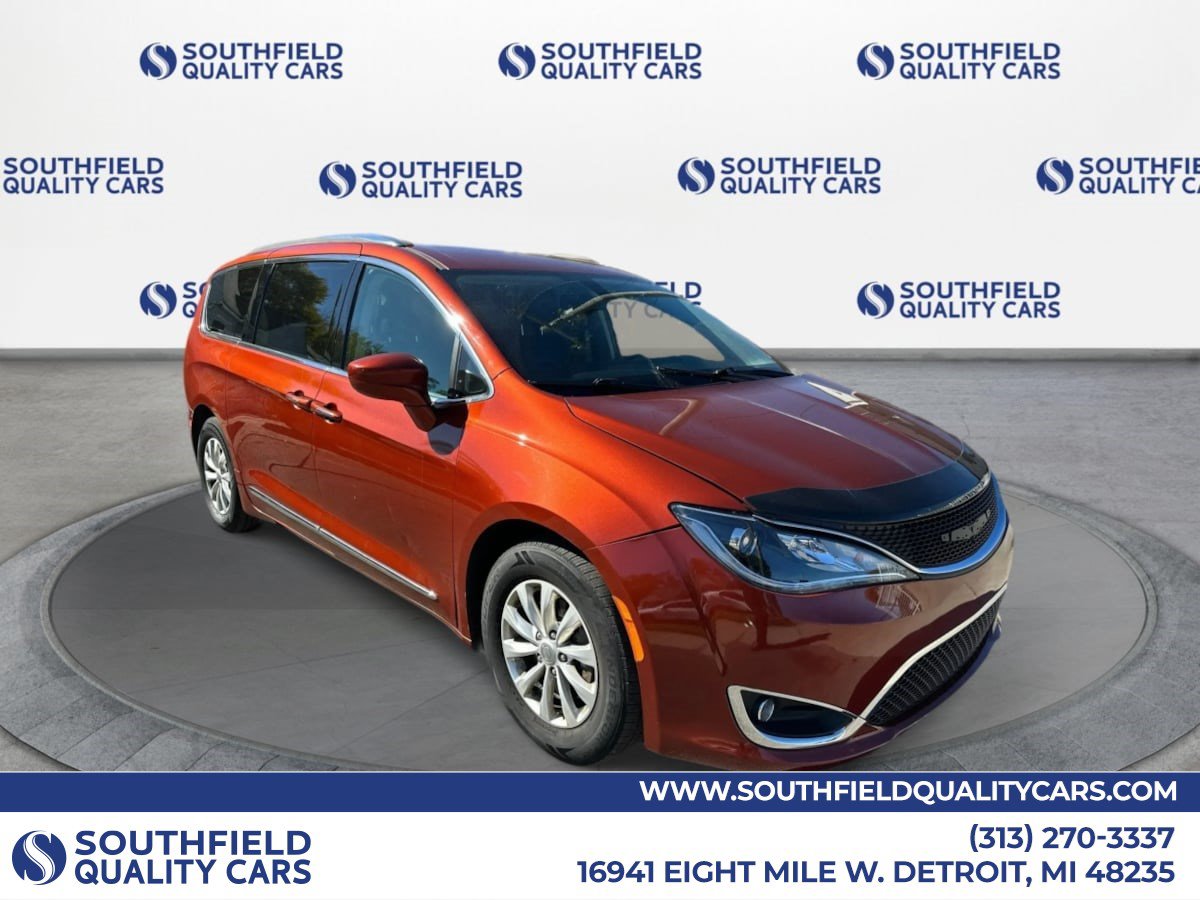 Used 2018 Chrysler Pacifica Touring-L Plus