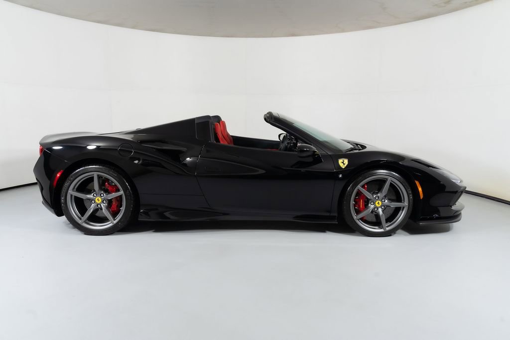 Used 2023 Ferrari F8 Tributo RWD image 29