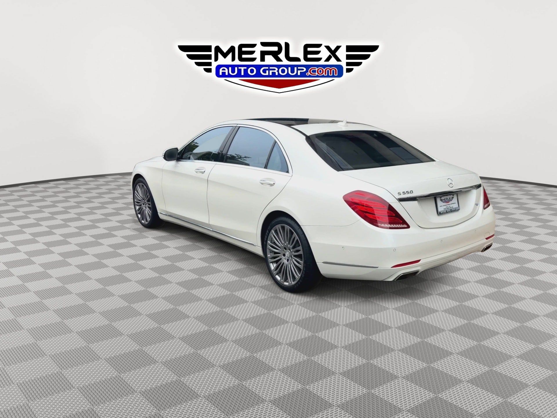 Used 2017 Mercedes-Benz S 550 Sedan image 6