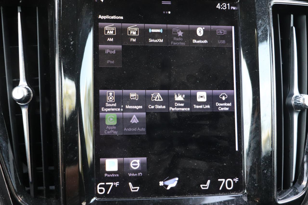 Used 2021 Volvo XC60 T5 R-Design w/ Advanced Package image 24