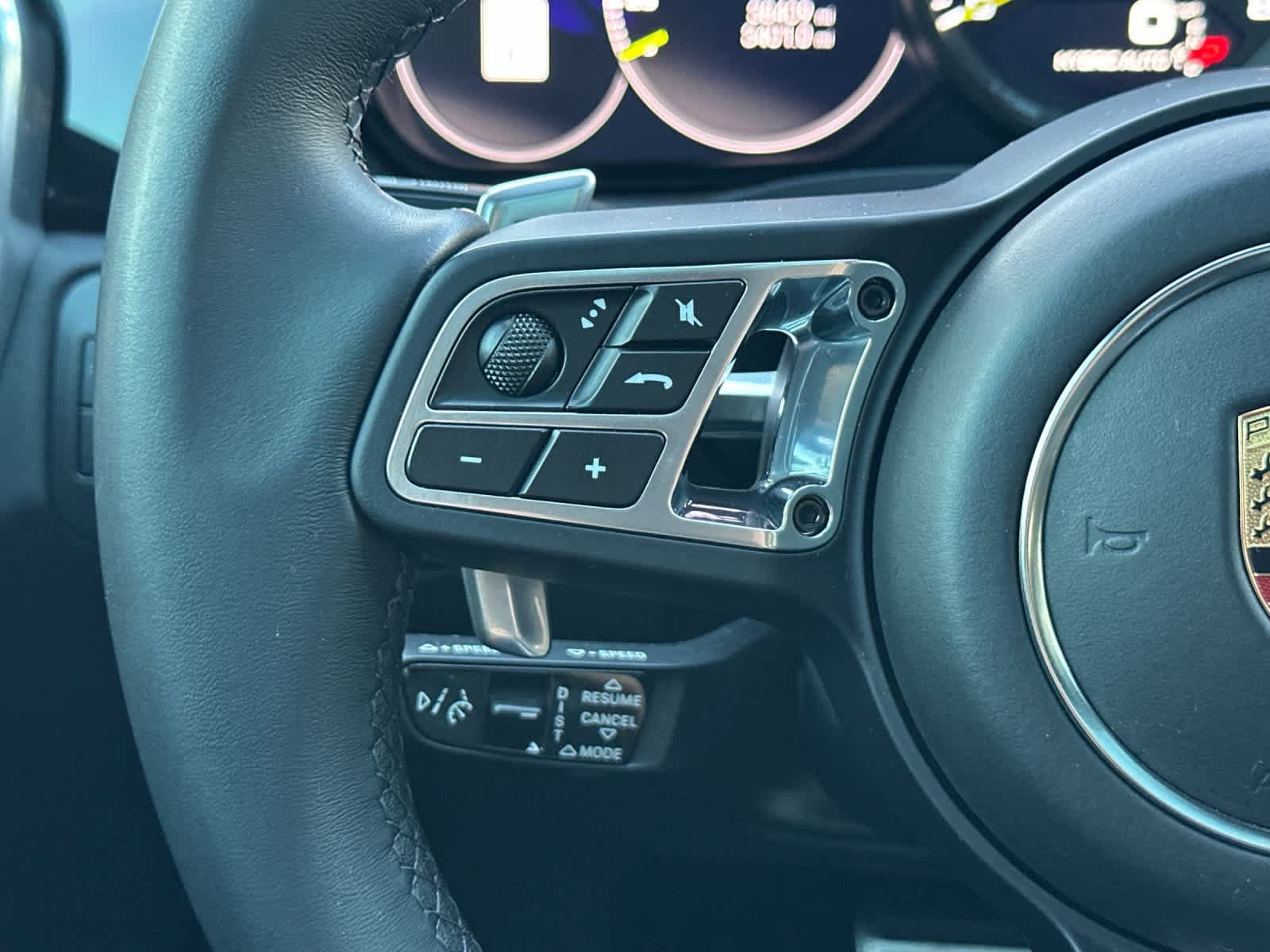 Used 2023 Porsche Cayenne Turbo S AWD/4WD image 27