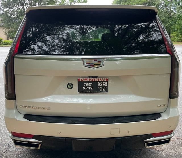 Used 2022 Cadillac Escalade Premium Luxury AWD/4WD image 7