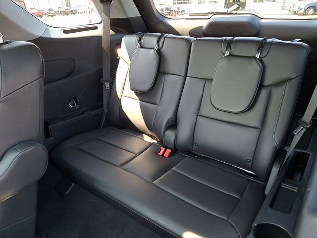 Used 2023 Ford Explorer XLT w/ Equipment Group 202A image 14