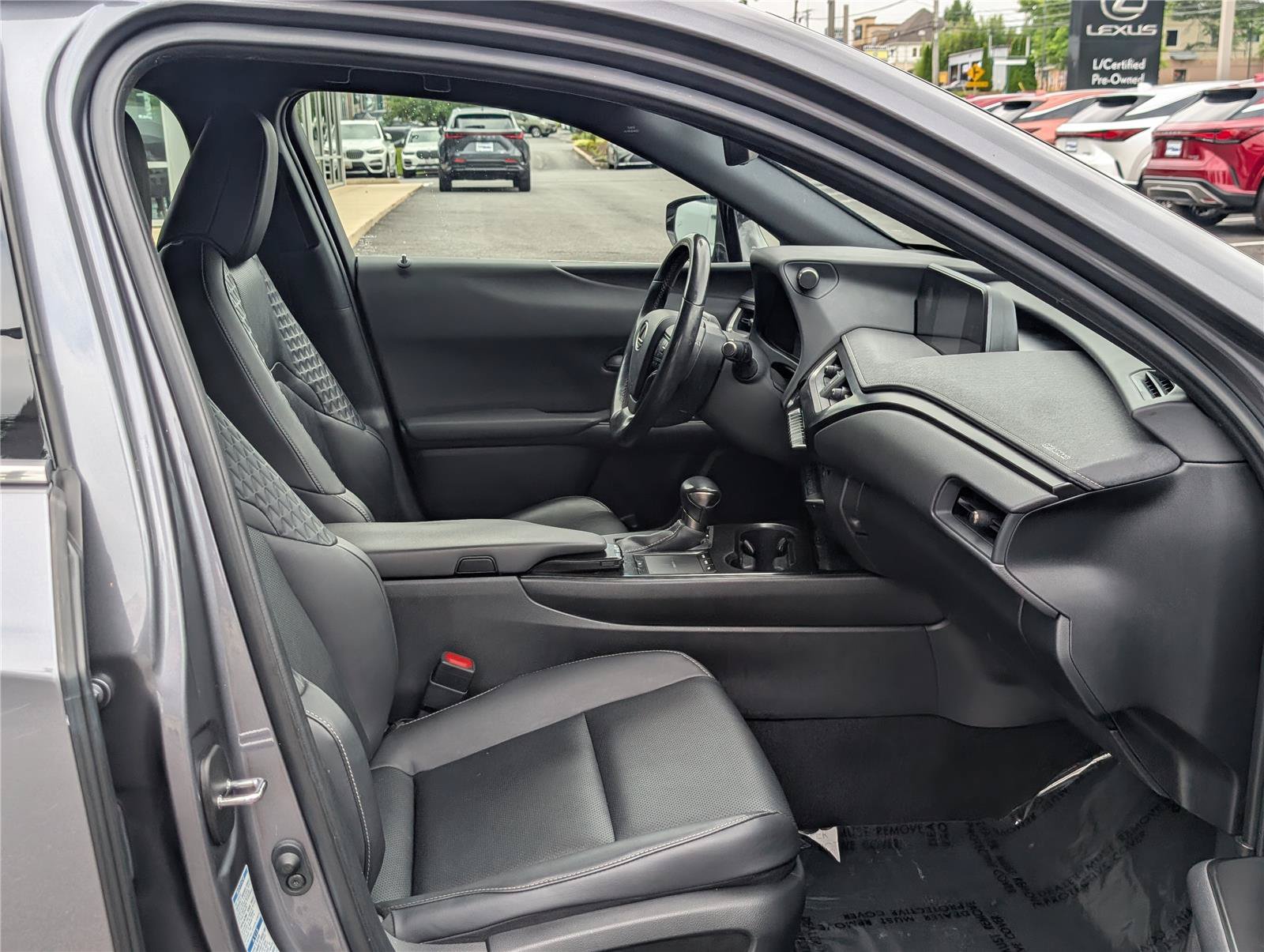 Certified 2021 Lexus UX 250h w/ Premium Package AWD/4WD image 11