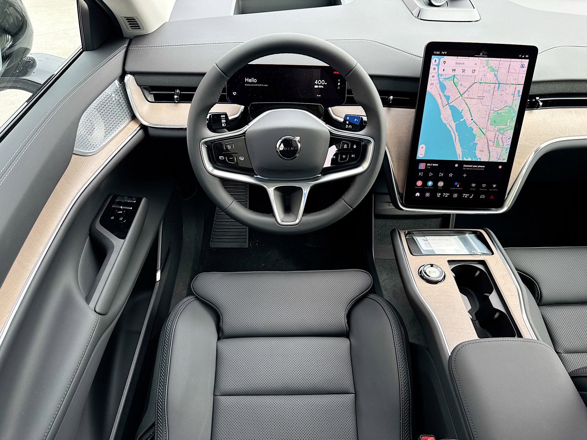 New 2025 Volvo EX90 Ultra image 16