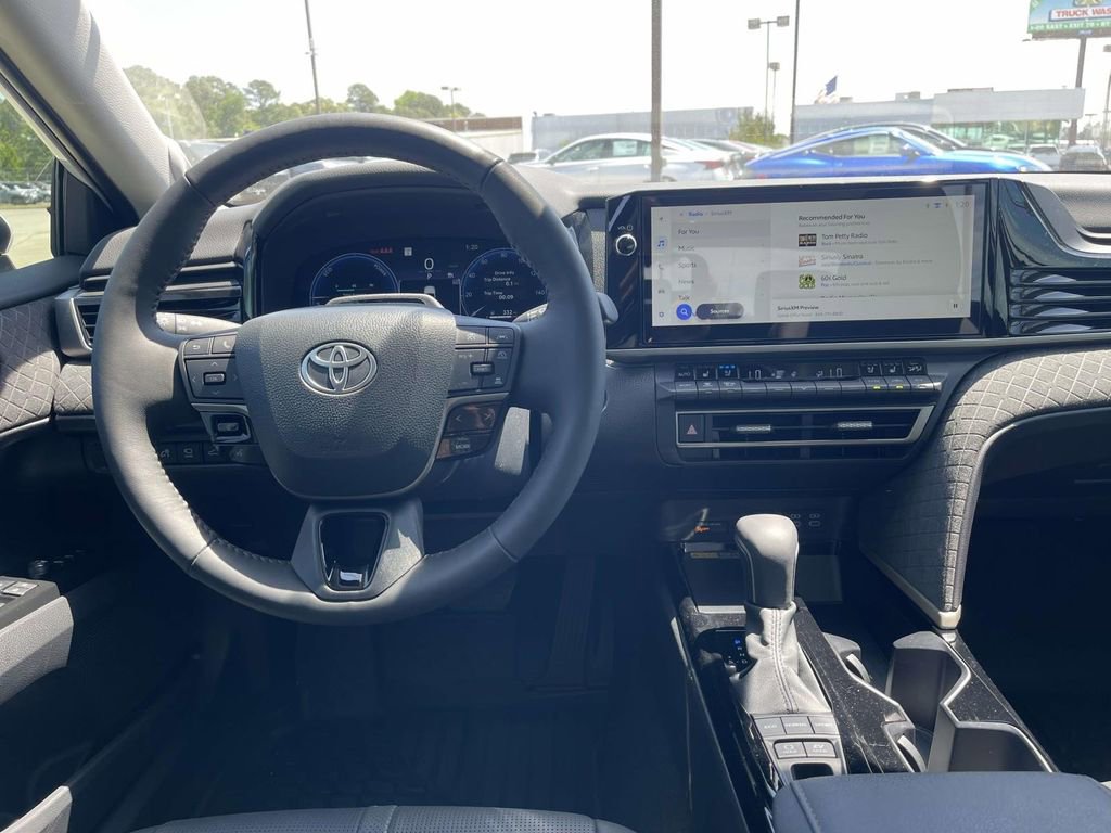 Used 2025 Toyota Camry XLE w/ Premium Plus Package image 10