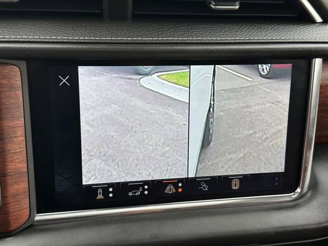 Used 2023 GMC Yukon XL Denali Ultimate image 42