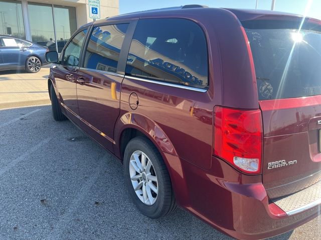 Used 2019 Dodge Grand Caravan SXT image 7