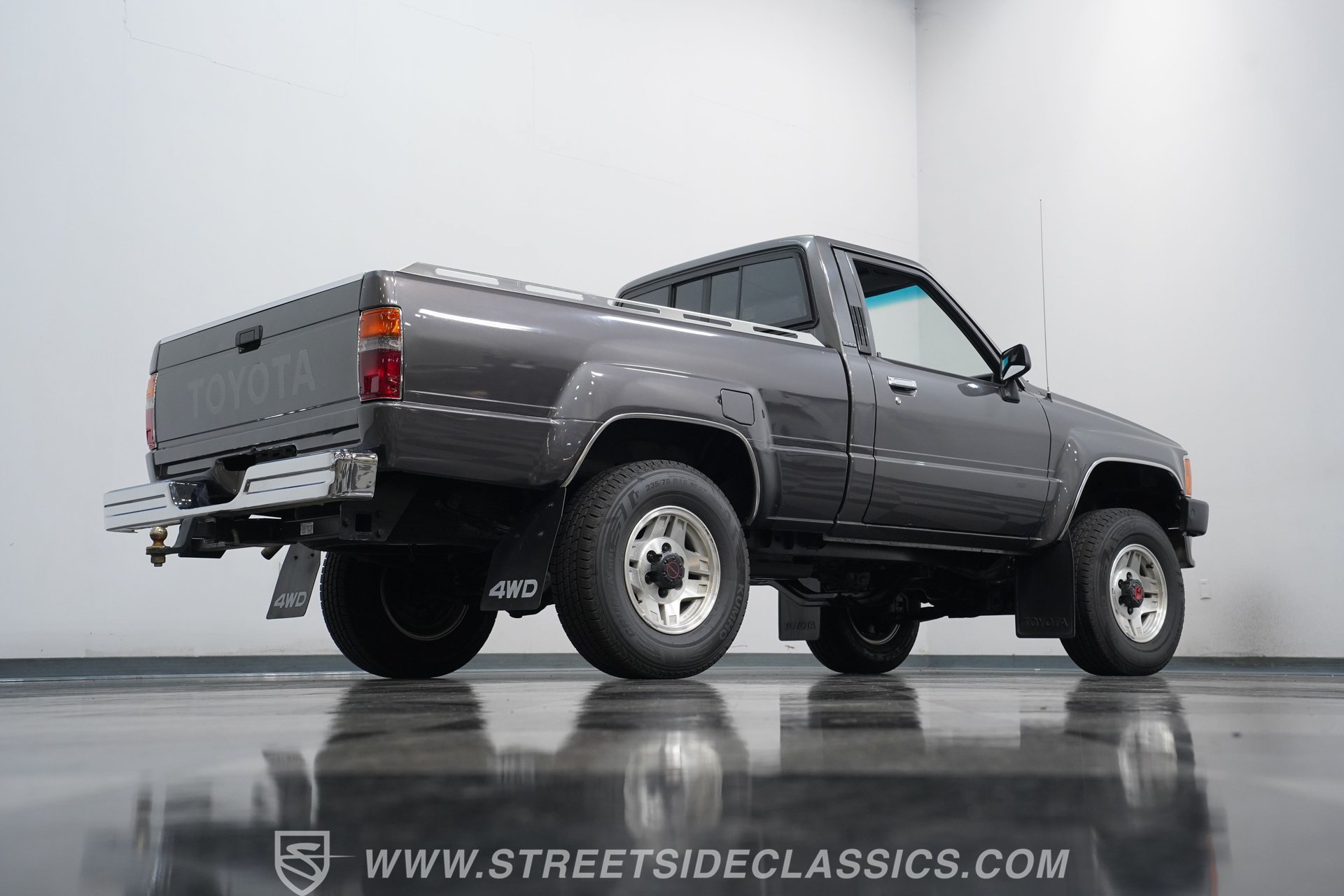 Used 1987 Toyota Pickup 4x4 Regular Cab image 28
