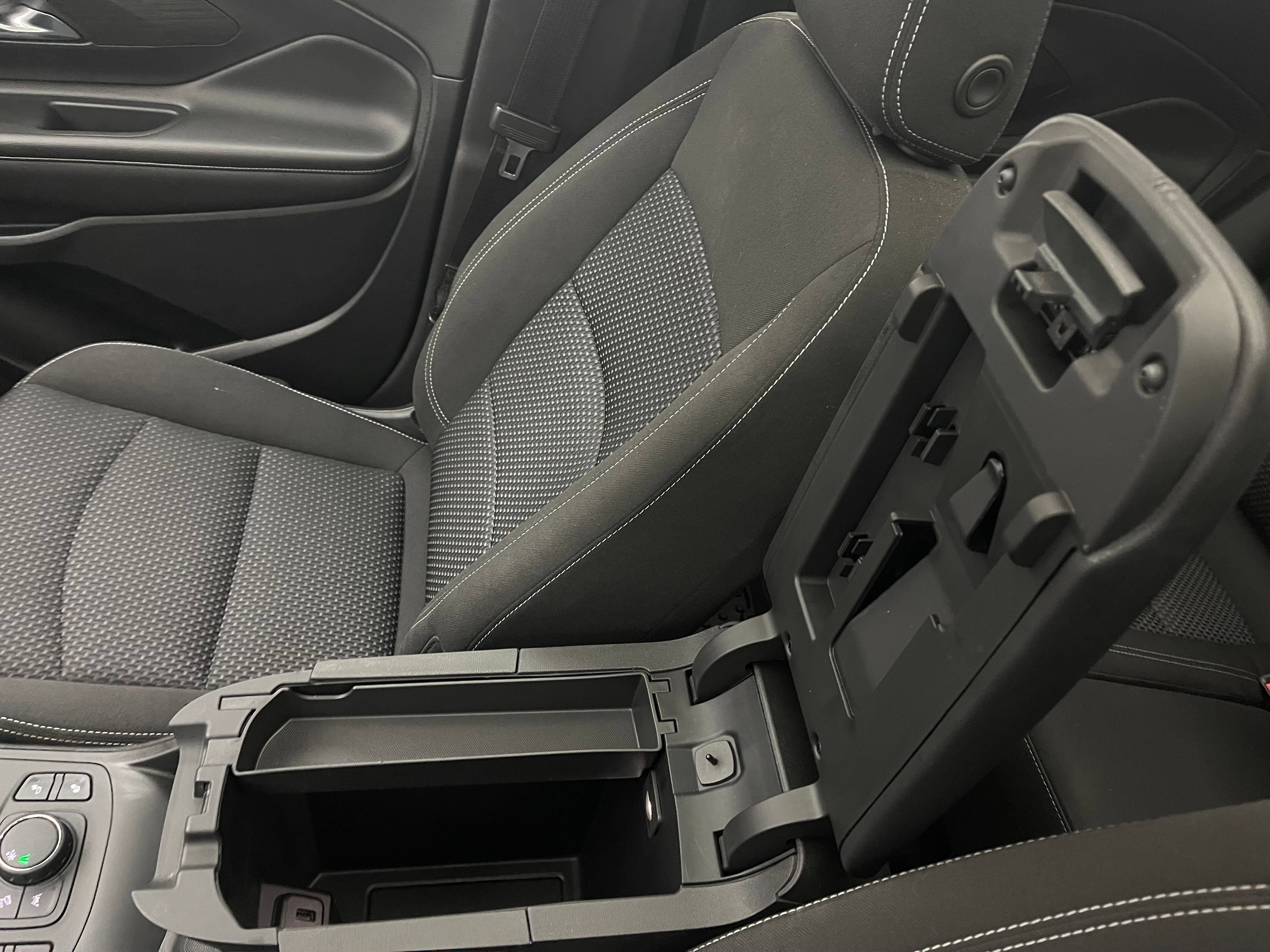 Used 2022 GMC Terrain SLE w/ Driver Convenience Package FWD image 30