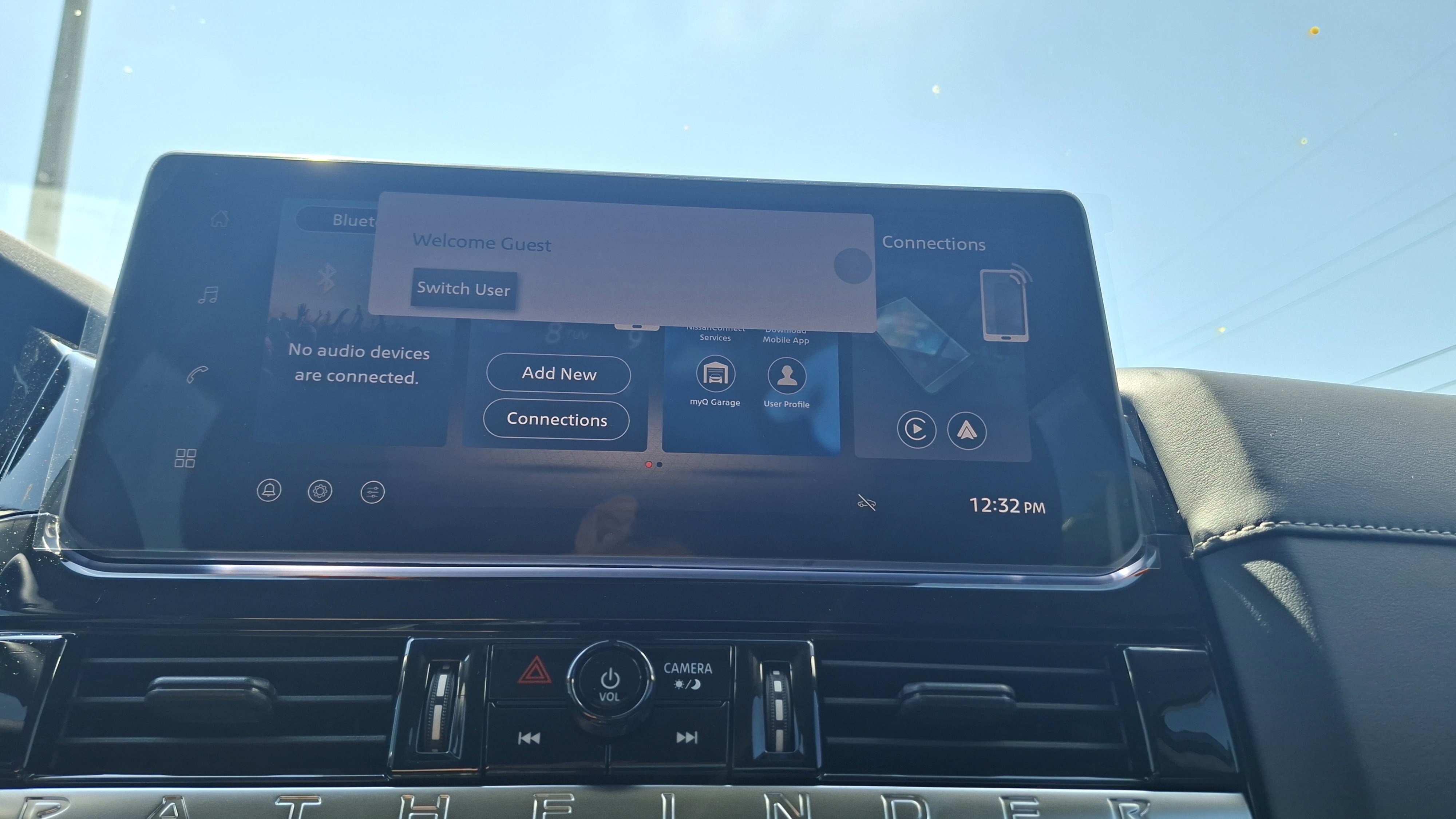 New 2026 Nissan Pathfinder SV image 9