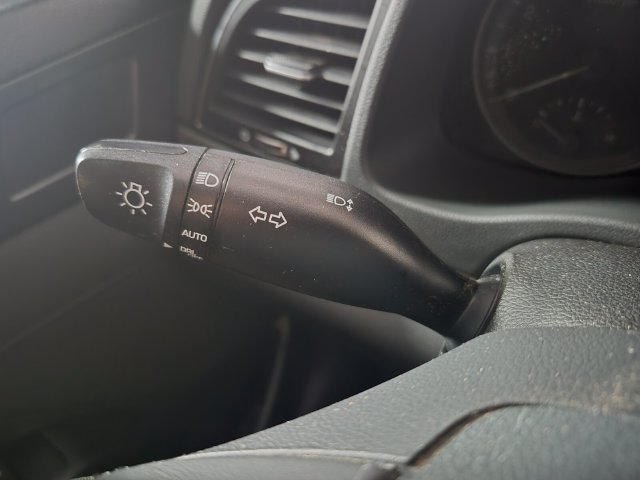 Used 2017 Hyundai Elantra Value Edition FWD image 21