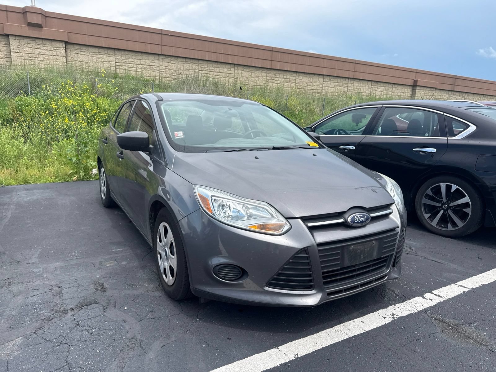 Used 2013 Ford Focus S FWD image 1