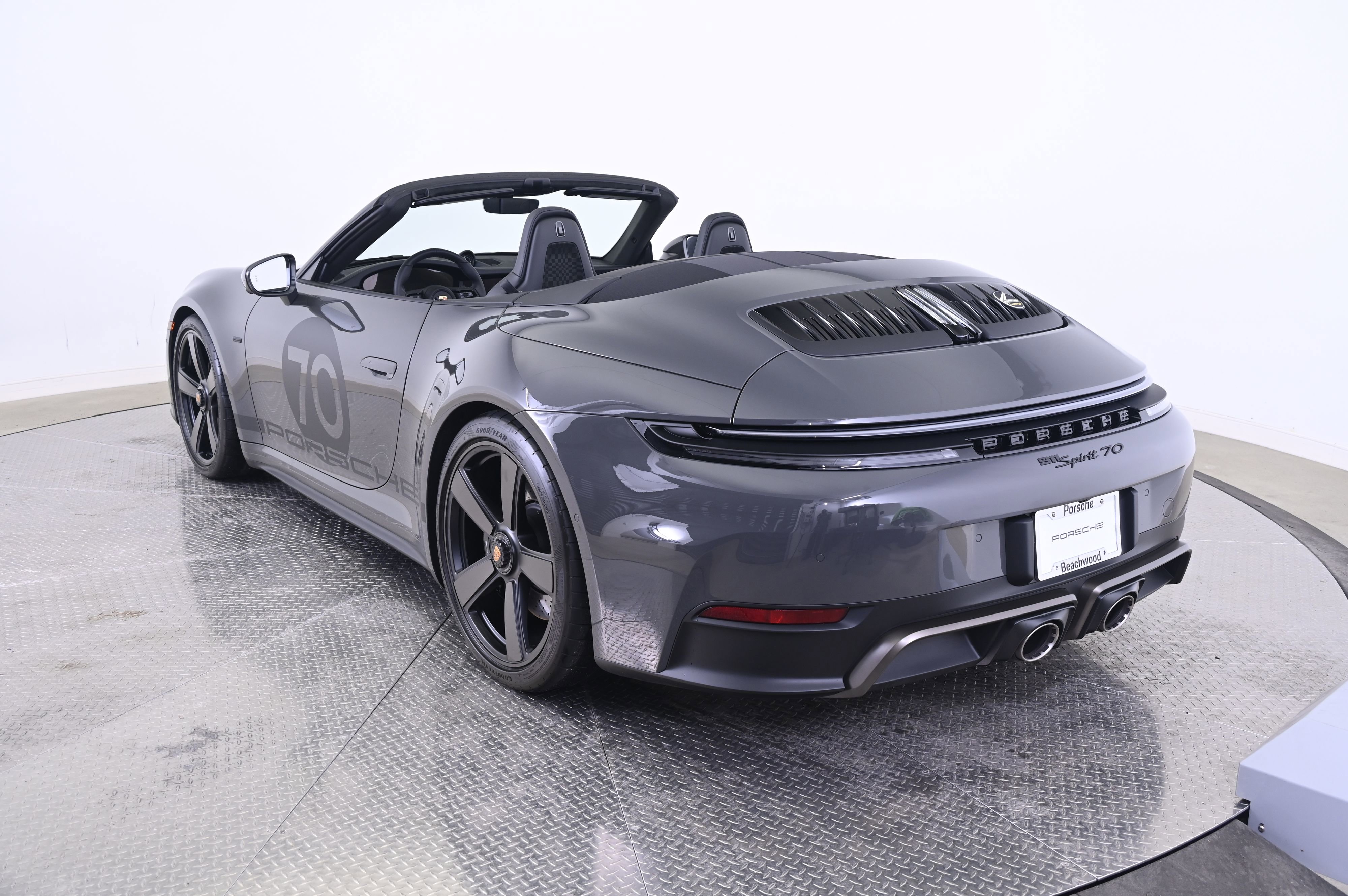 Certified 2026 Porsche 911 GTS image 3