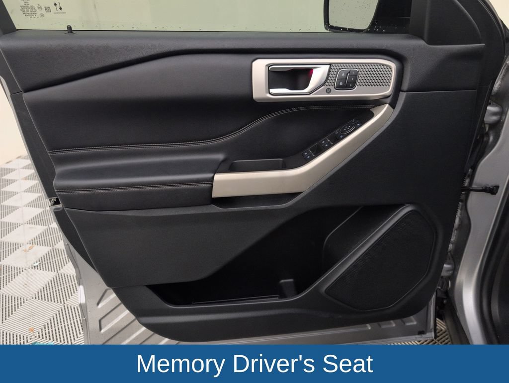 Used 2021 Ford Explorer Limited w/ Hybrid Equipment Group 310A RWD image 33