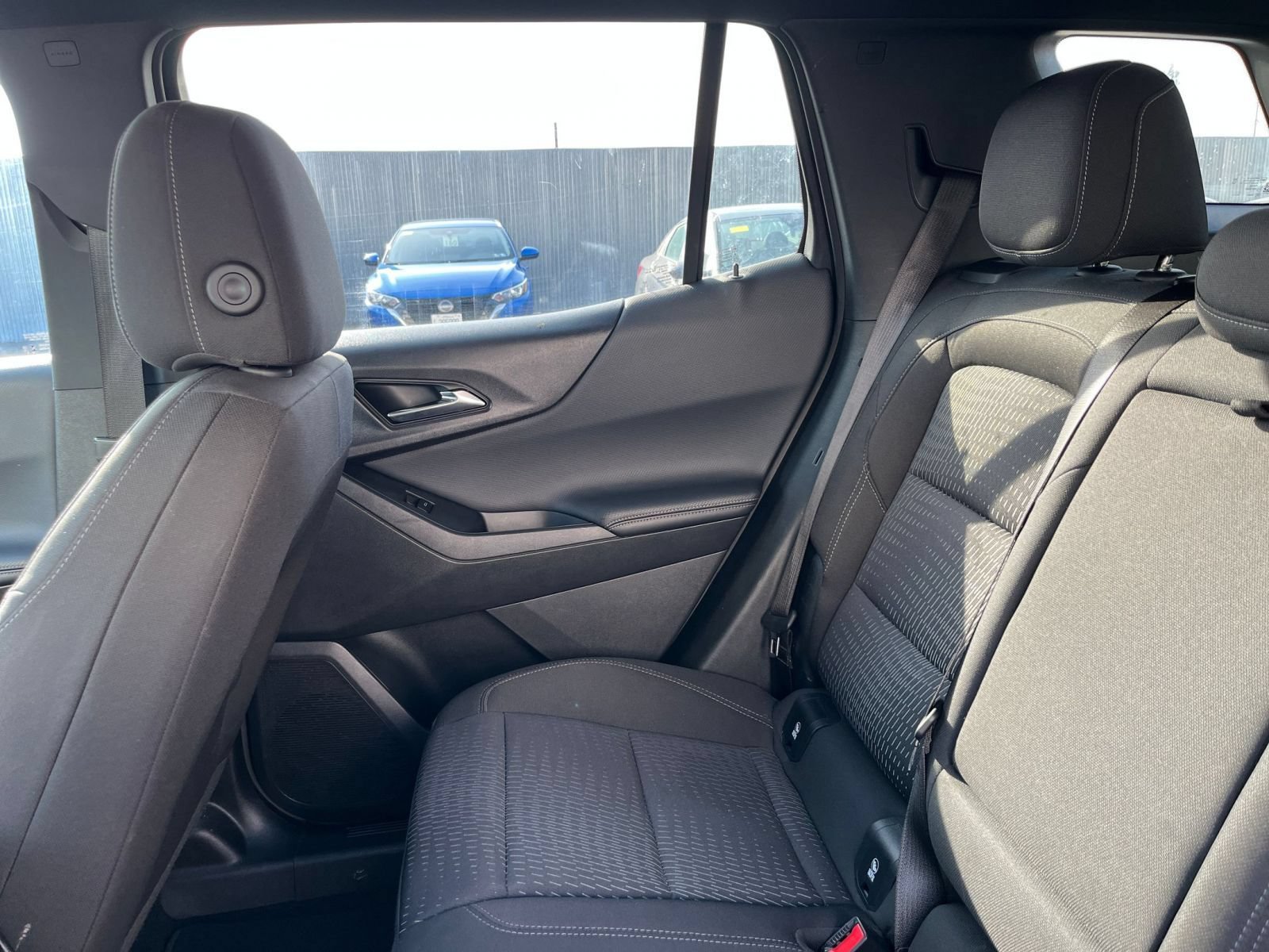 Used 2025 Chevrolet Equinox LT FWD image 39
