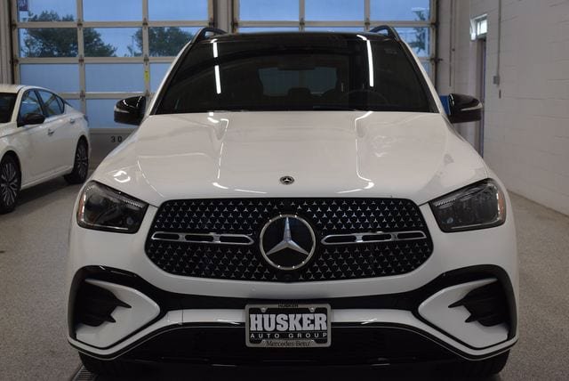 Used 2026 Mercedes-Benz GLE 450e 4MATIC image 3