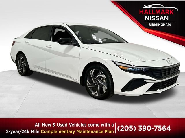 Used 2025 Hyundai Elantra Sport FWD image 1