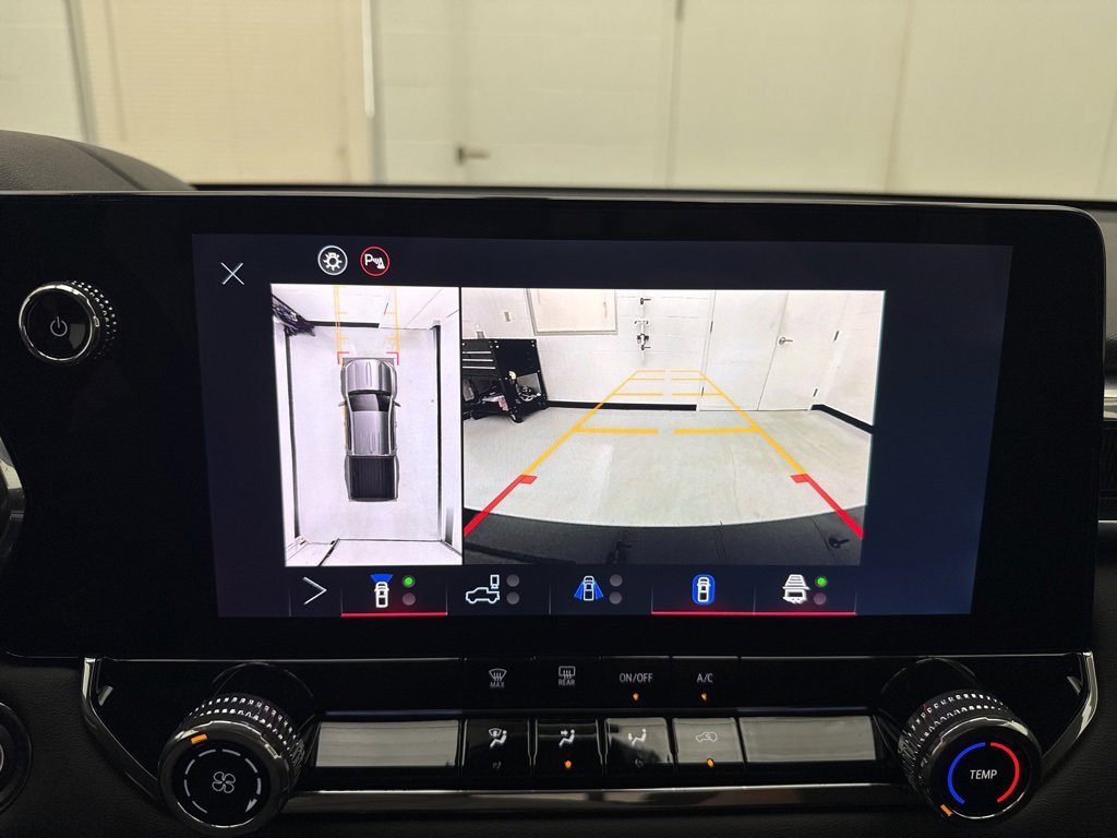 New 2025 GMC Canyon Elevation w/ Technology Package image 24