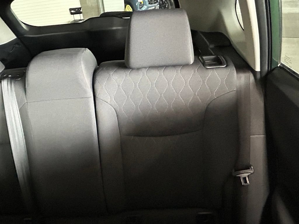Used 2023 Toyota Corolla Cross LE w/ Moonroof Package FWD image 14