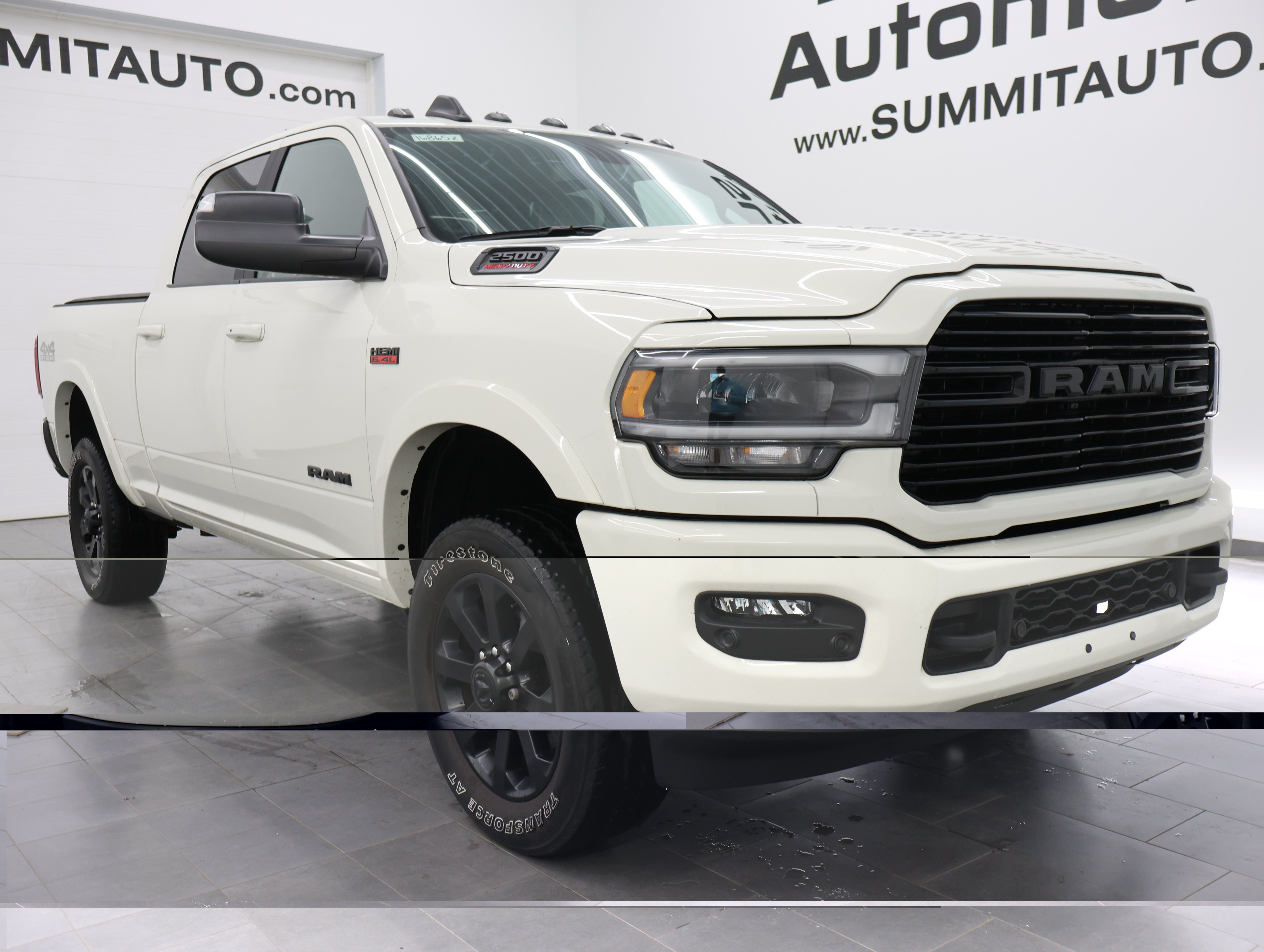 Used 2022 RAM 2500 Laramie w/ Night Edition AWD/4WD image 2