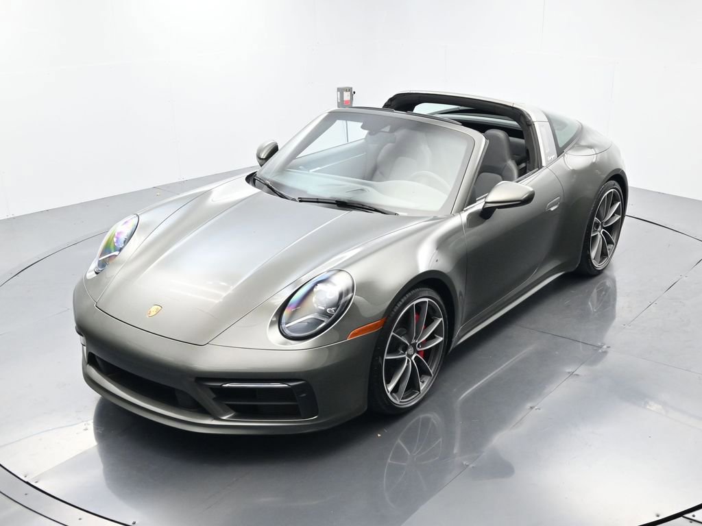 Certified 2021 Porsche 911 Targa 4S w/ Sportdesign Package image 36