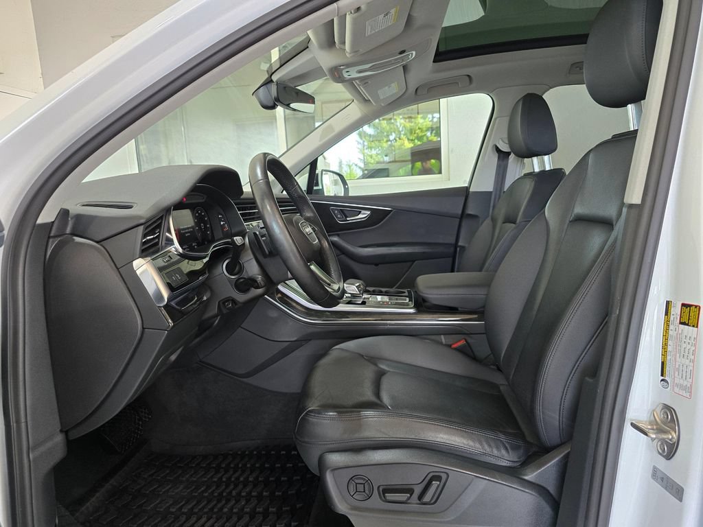 Used 2021 Audi Q7 3.0T Premium Plus w/ Executive Package AWD/4WD image 24