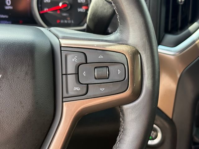 Used 2022 Chevrolet Silverado 1500 High Country w/ Technology Package AWD/4WD image 17