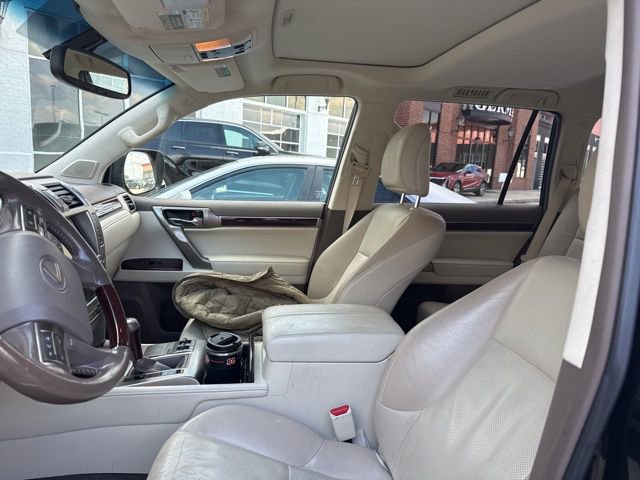 Used 2018 Lexus GX 460 Premium w/ Premium Package image 6