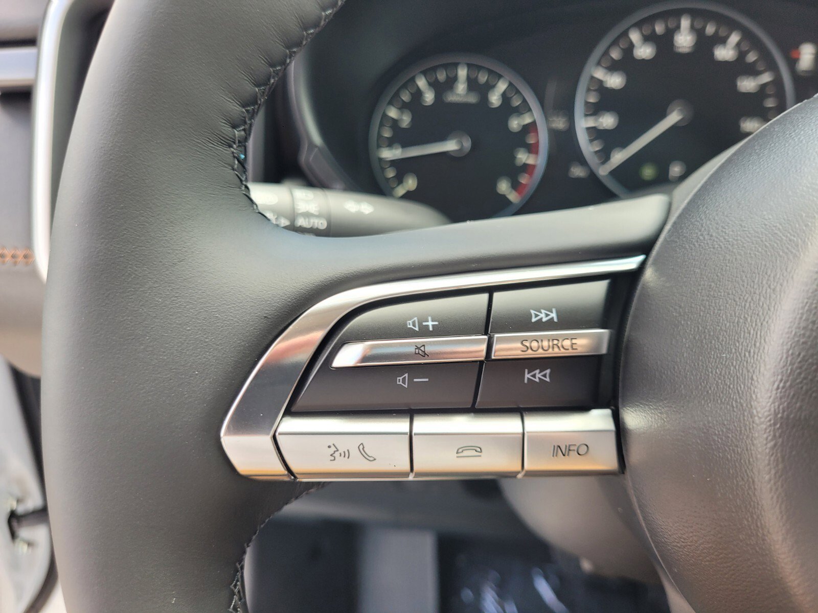 New 2025 MAZDA CX-50 AWD 2.5 Turbo w/ Weather Package image 29