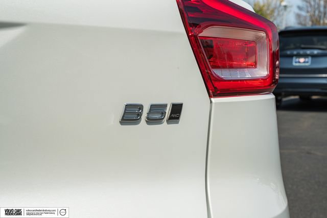 New 2026 Volvo XC40 B5 Plus w/ Climate Package AWD/4WD image 8