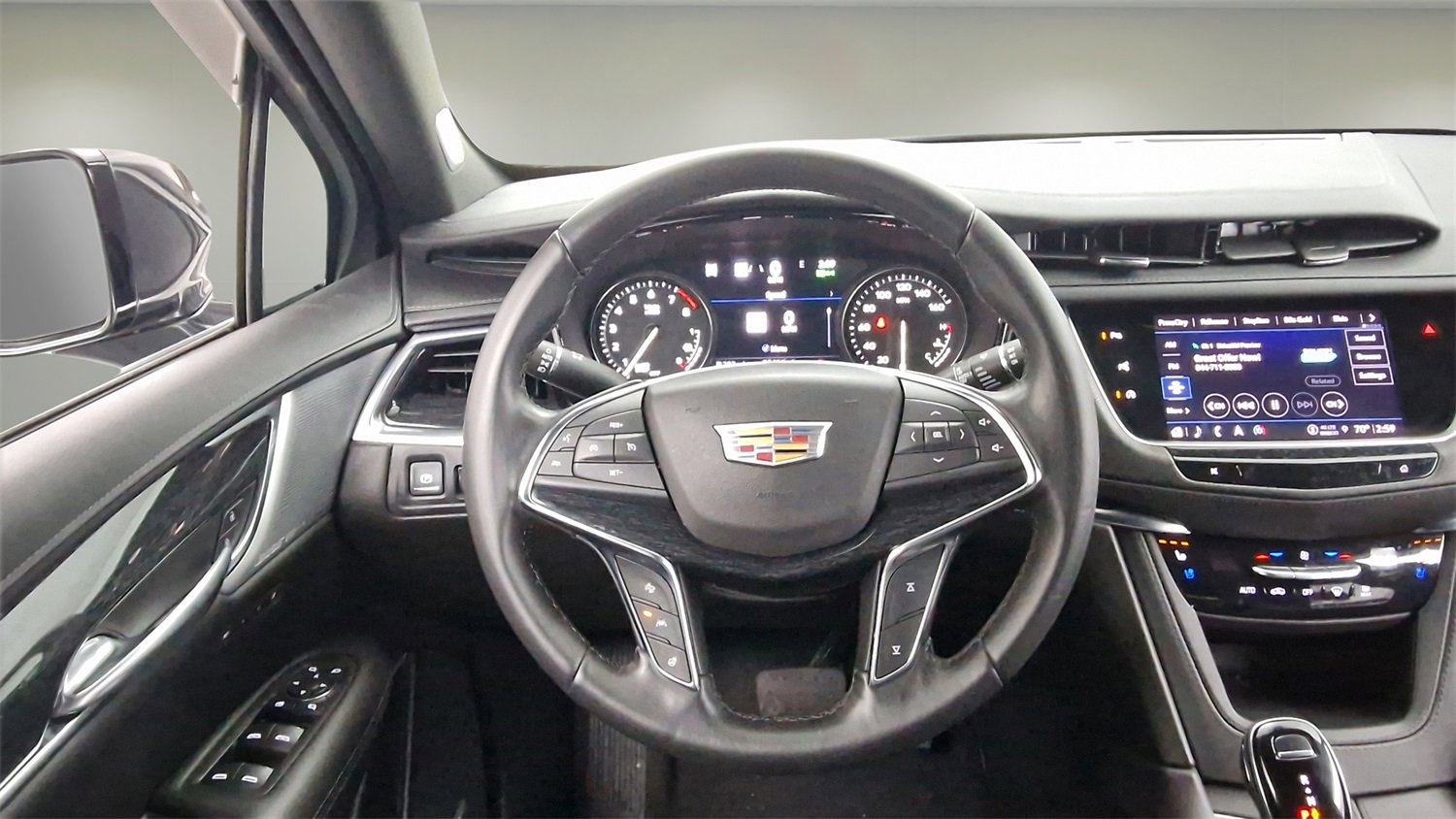 Used 2022 Cadillac XT5 Premium Luxury w/ Technology Package image 14