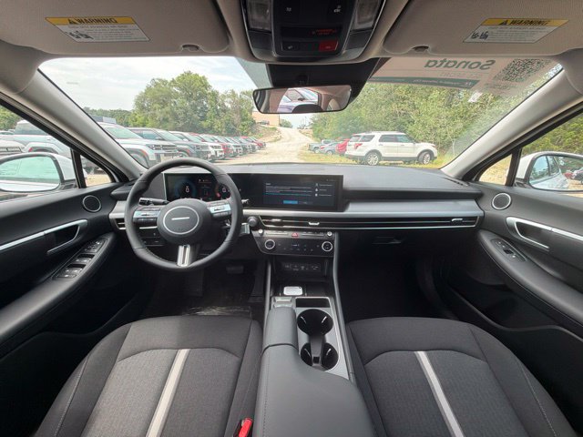 New 2026 Hyundai Sonata SEL FWD image 17
