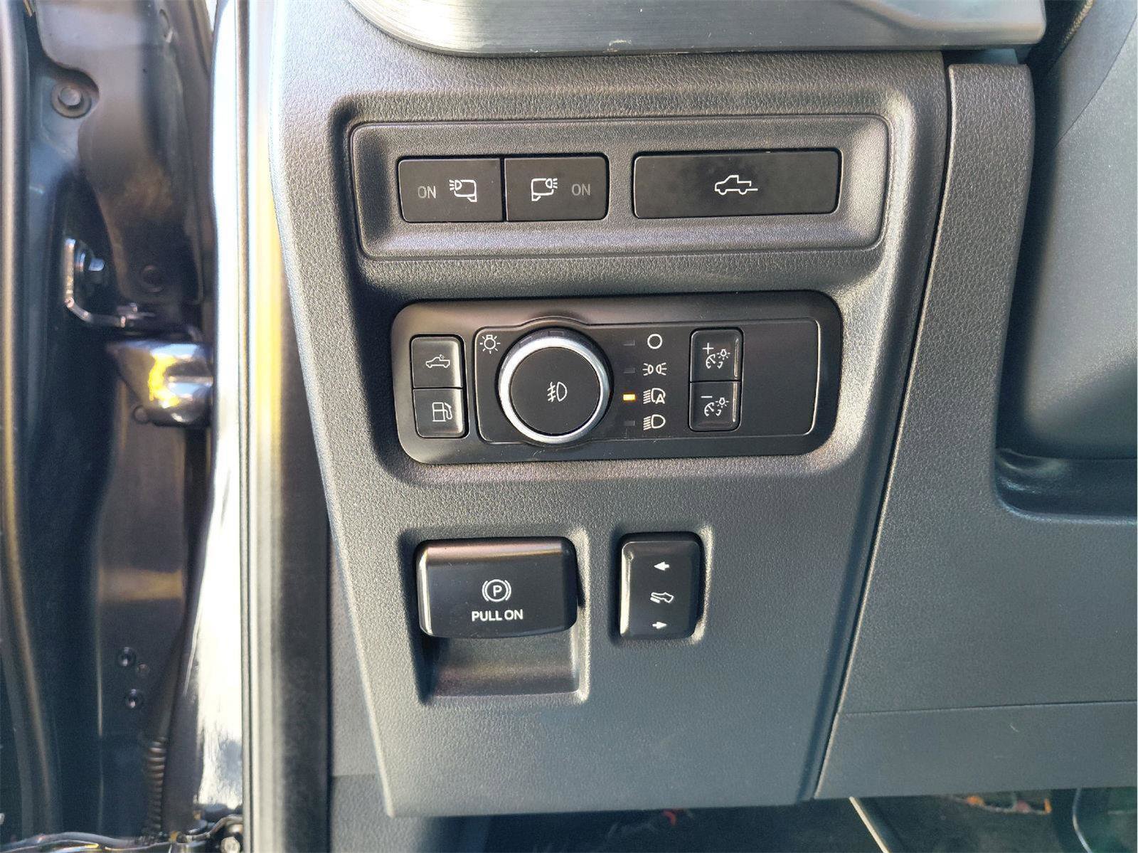 Used 2022 Ford F150 Lariat w/ Equipment Group 502A High image 28