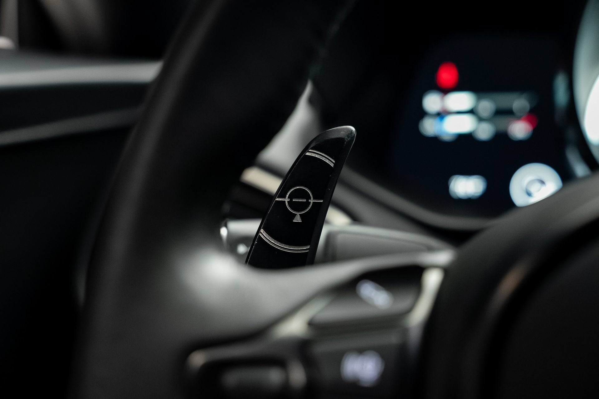 Used 2022 Aston Martin V8 Vantage Coupe RWD image 53