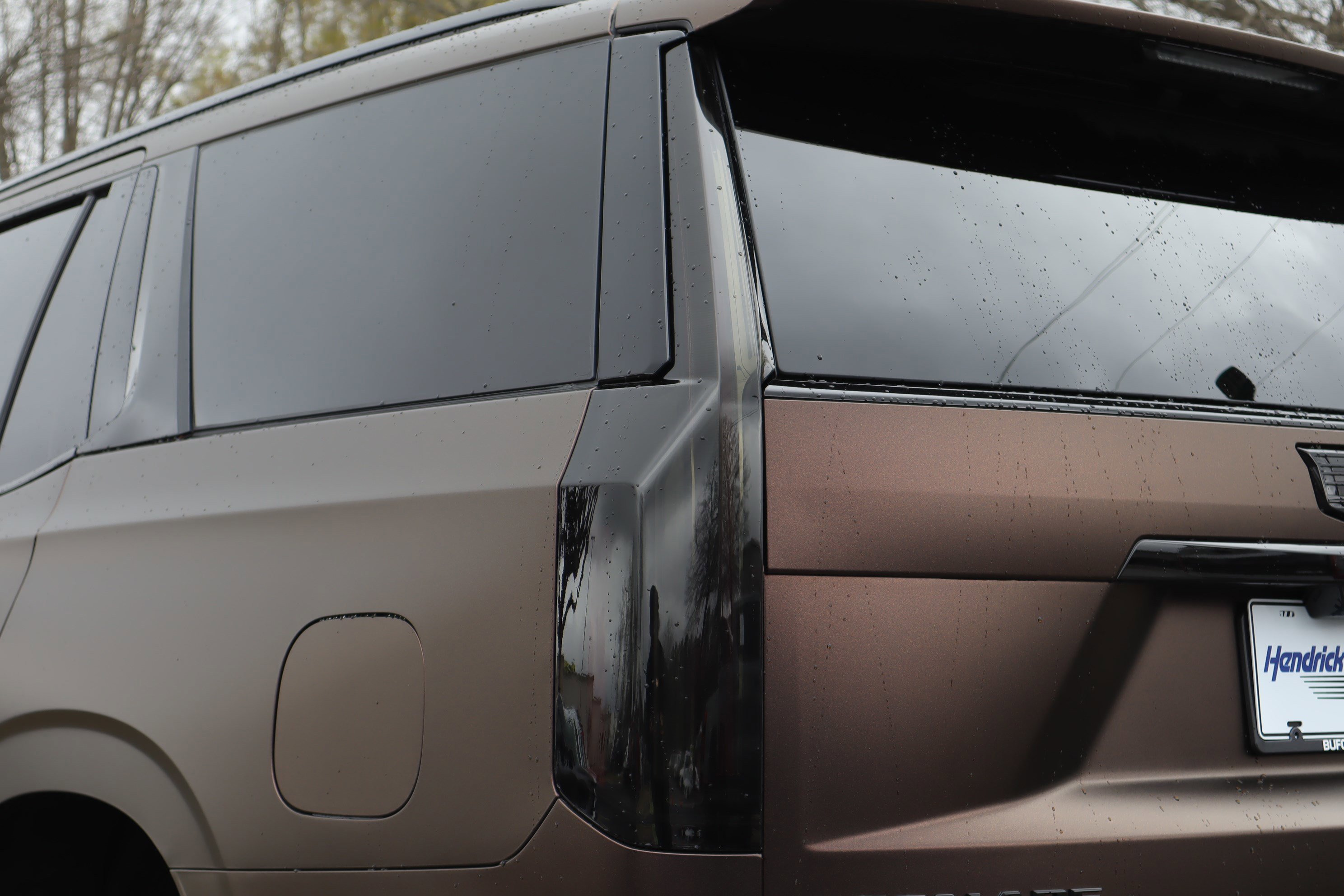 Used 2025 Cadillac Escalade V w/ LPO, ONYX Package image 35