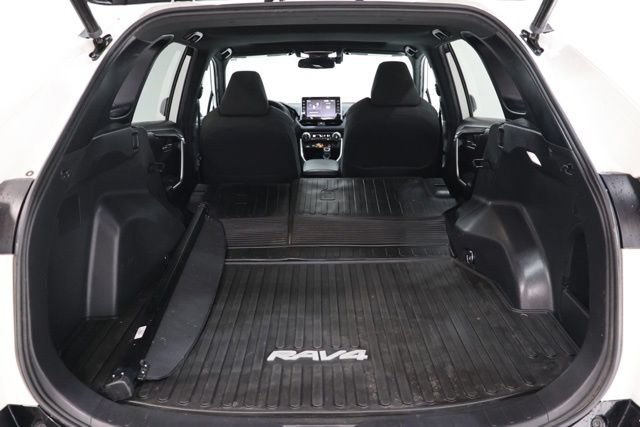 Used 2022 Toyota RAV4 SE w/ Convenience Package AWD/4WD image 36