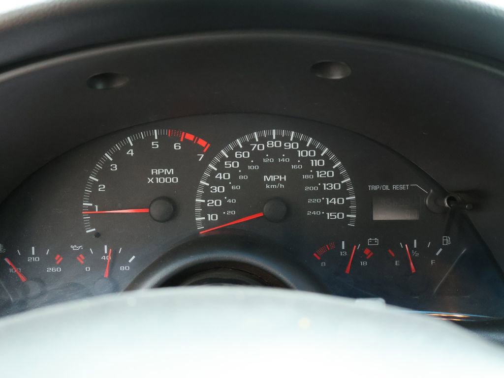 Used 2002 Chevrolet Camaro Z28 w/ Sport Appearance Pkg RWD image 13