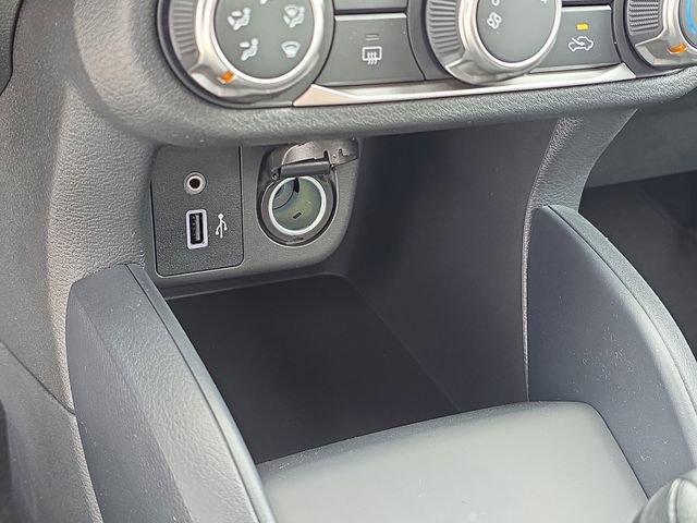 New 2025 Nissan Versa S w/ Trunk Package image 27