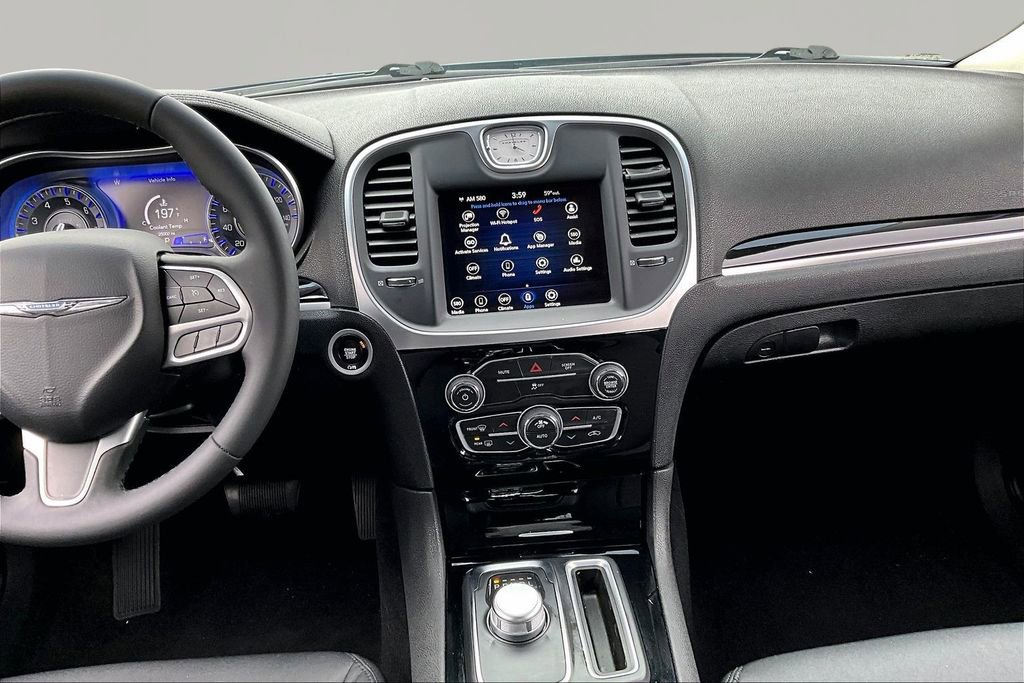Used 2023 Chrysler 300 Touring w/ Sport Appearance Package image 8