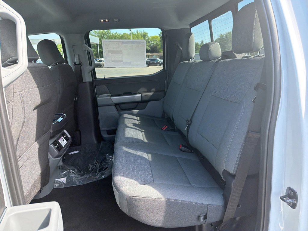 New 2026 Ford F150 XLT w/ Equipment Group 302A MID AWD/4WD image 12