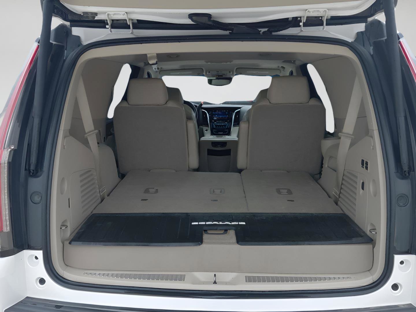 Used 2016 Cadillac Escalade Luxury AWD/4WD image 23