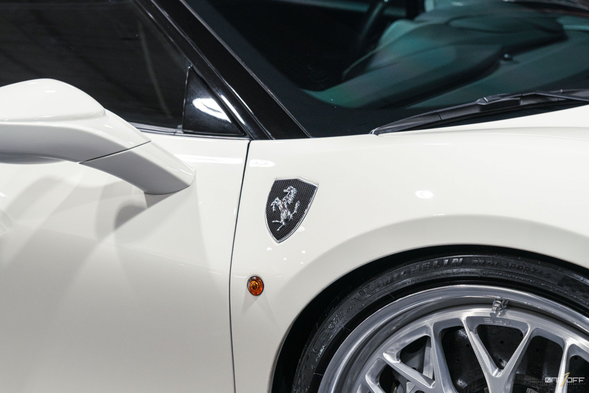 Used 2016 Ferrari 488 GTB RWD image 8
