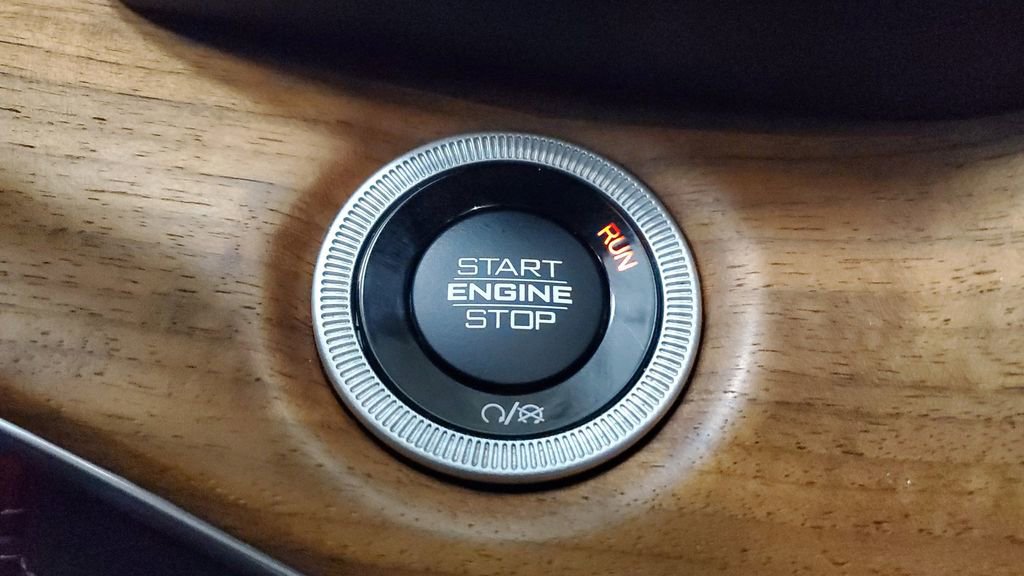 Used 2022 Jeep Grand Cherokee Summit image 31