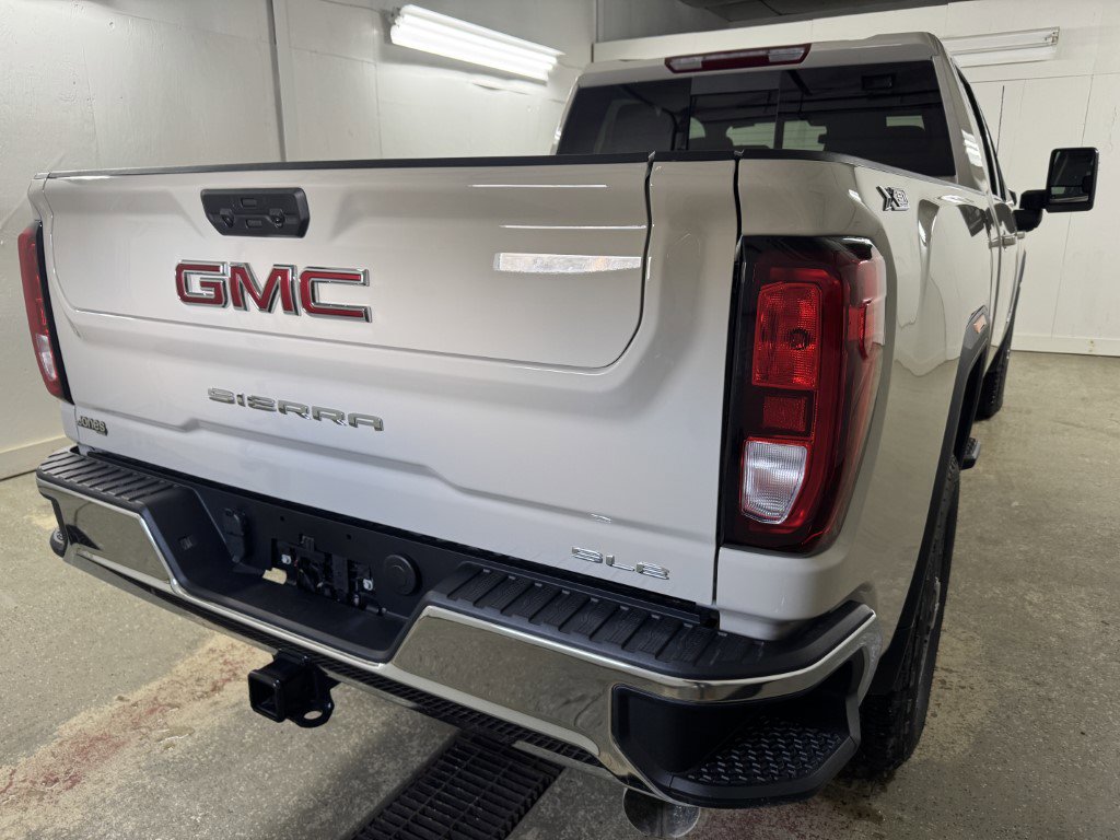 New 2026 GMC Sierra 2500 SLE image 7