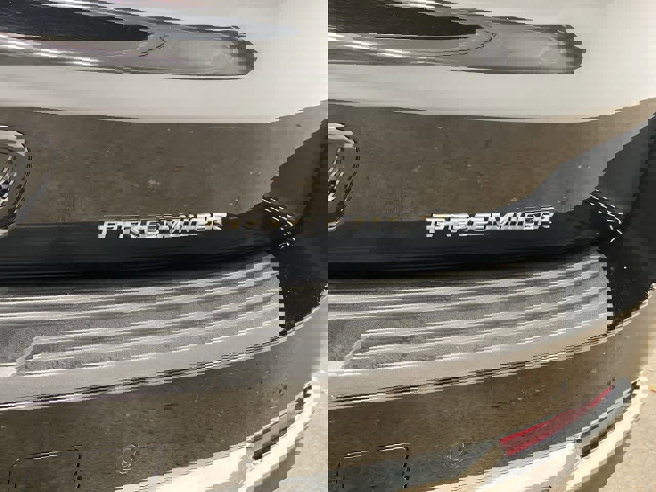 Used 2025 Chevrolet Tahoe Premier image 10