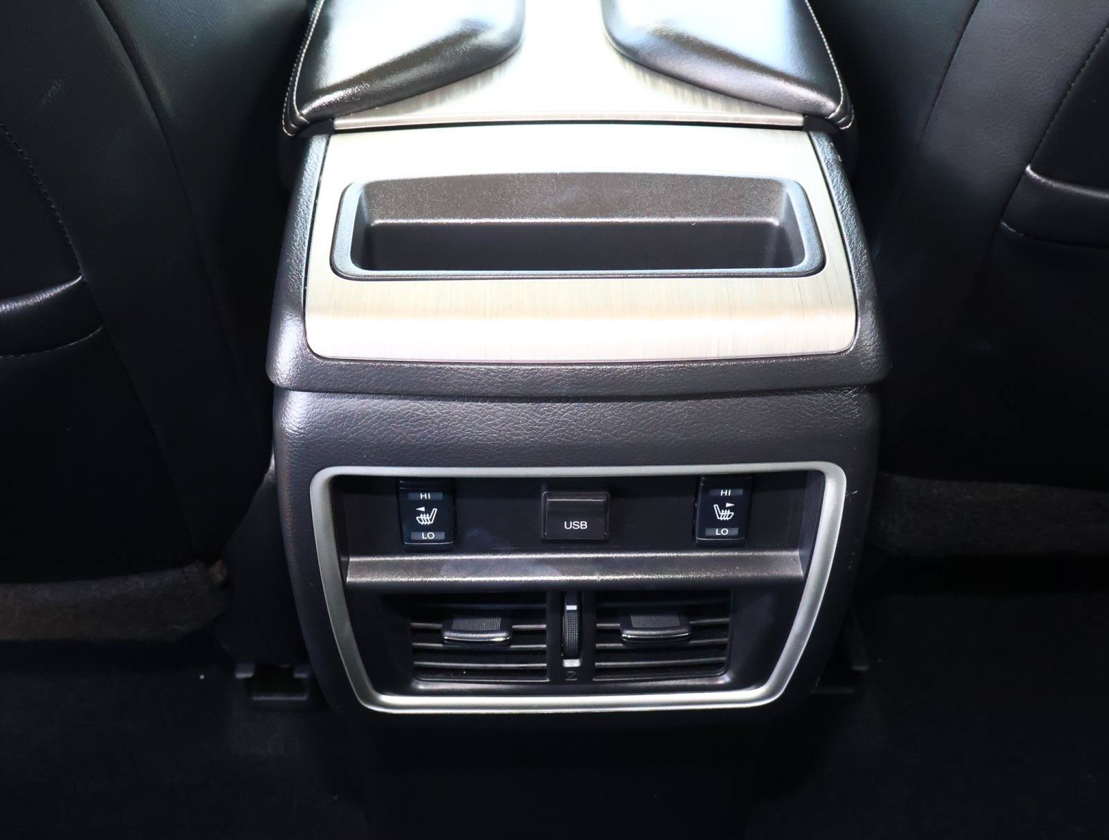 Used 2018 Nissan Murano Platinum FWD image 11