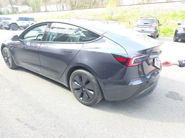 Used 2025 Tesla Model 3 Long Range image 4