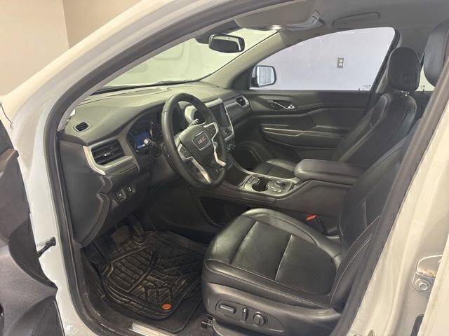 Used 2023 GMC Acadia SLT image 12